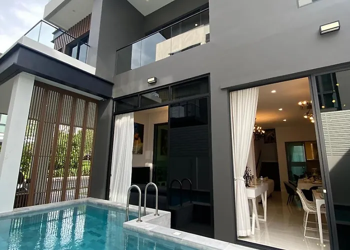 ヴィラ Luxury In Yothinpattana Include Gym And Swimming Pool バンコク都
