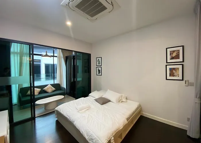 Luxury In Yothinpattana Include Gym And Swimming Pool バンコク都