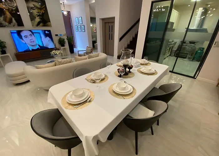 Luxury In Yothinpattana Include Gym And Swimming Pool ヴィラ *