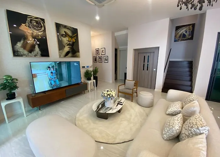 Luxury In Yothinpattana Include Gym And Swimming Pool ヴィラ バンコク都